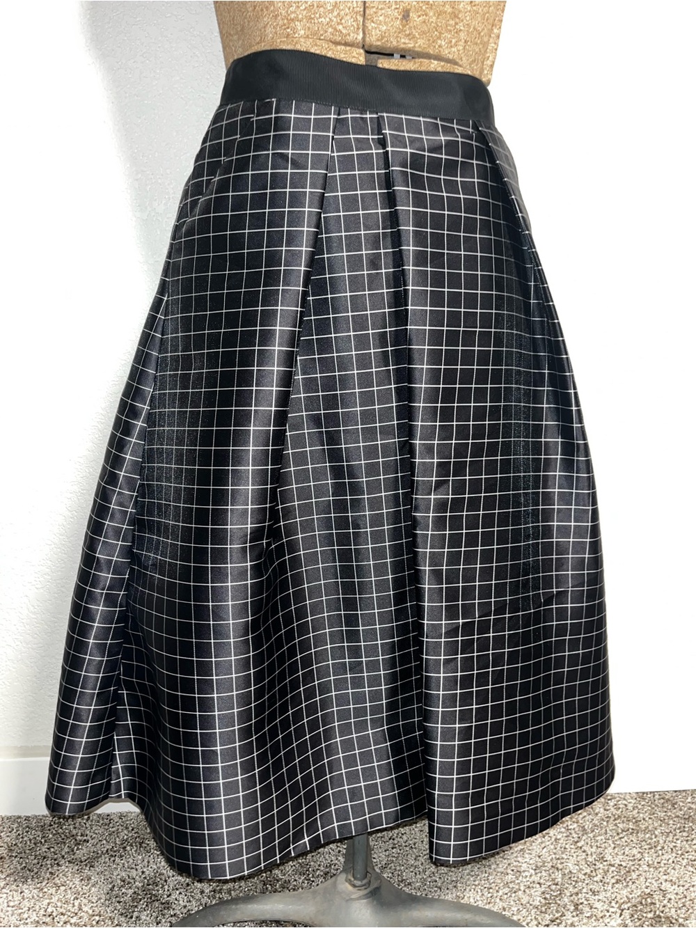 Ted Baker Black Graphic Print Full Midi Skirt NWT Sz 2 USA